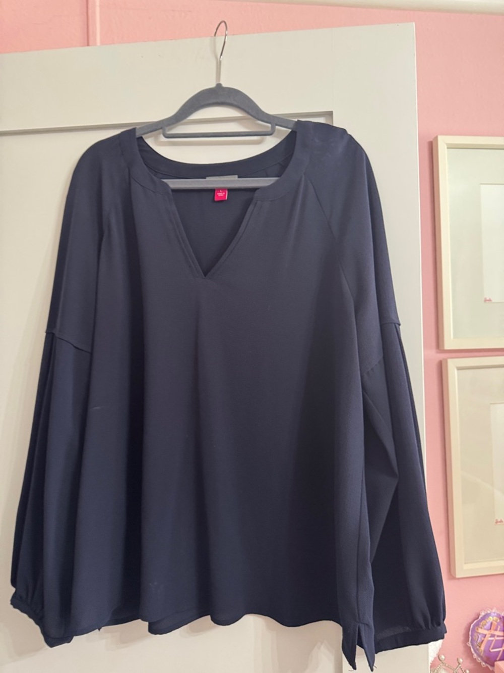 Vince Camuto Navy V-Neck Long Sleeve Blouse